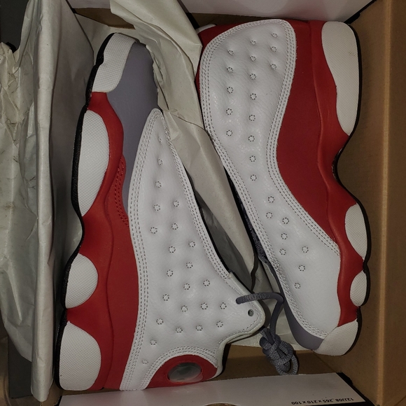 Jordan 13 cherry - Picture 1 of 4